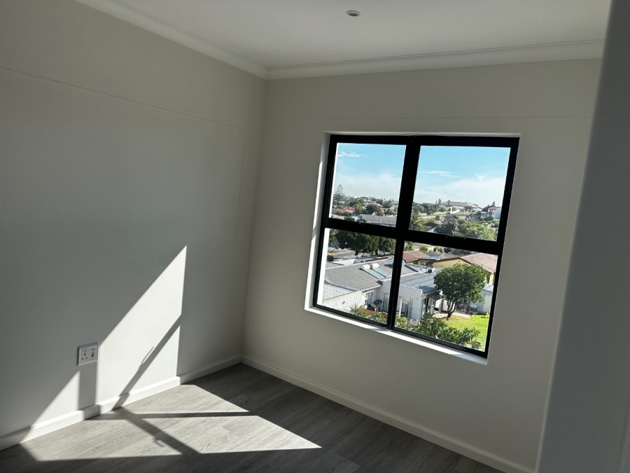 2 Bedroom Property for Sale in Table View Western Cape